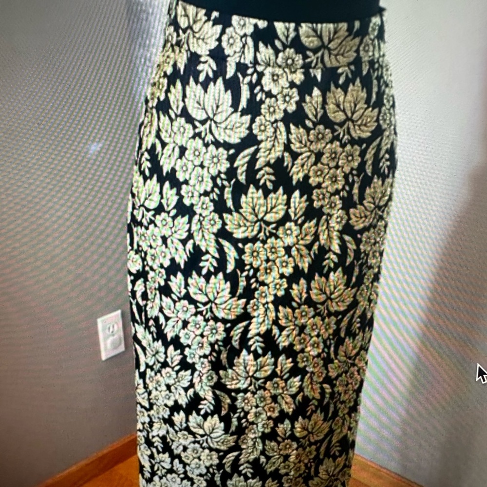 J.Crew 2 Pencil Skirt in Metallic Jacquard